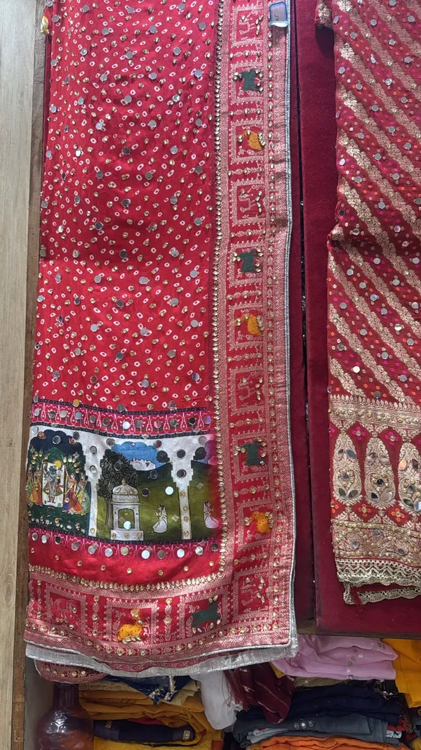 Red_Embellished_Traditional_Saree_For_Women