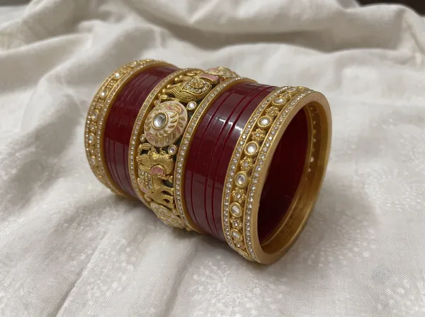Maroon_Kundan_Embellished_Traditional_Chura_Set_For_Women
