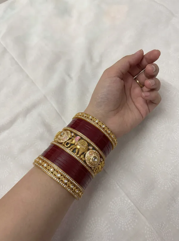 Maroon_Kundan_Embellished_Traditional_Chura_Set_For_Women