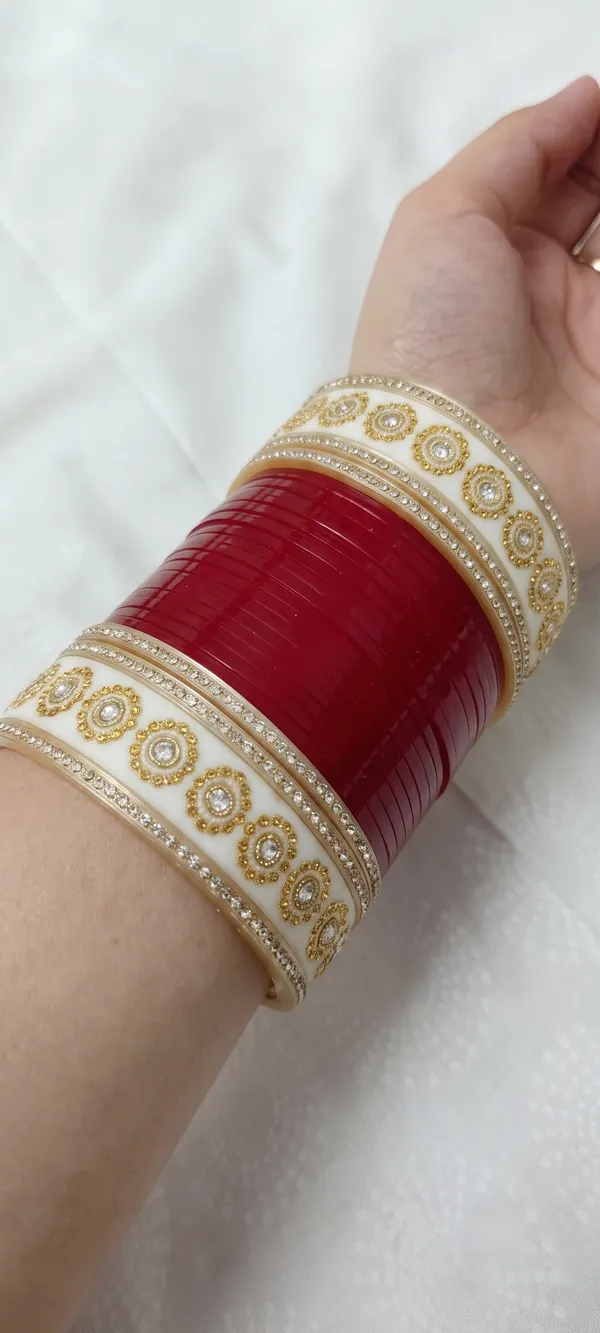 Maroon_Plastic_Layered_Bridal_Embellished_Chura_Set_For_Women