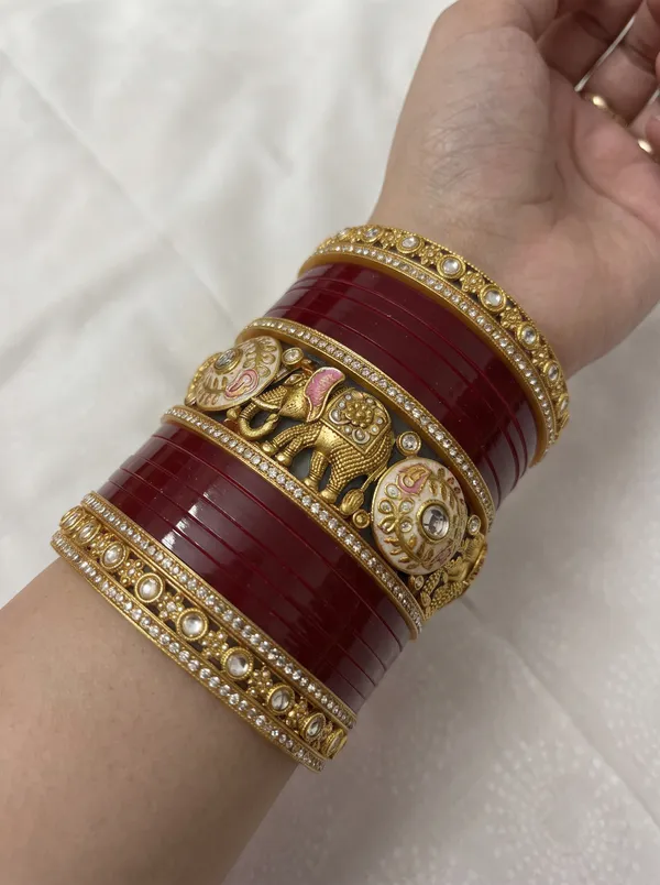 Maroon_Kundan_Embellished_Traditional_Chura_Set_For_Women