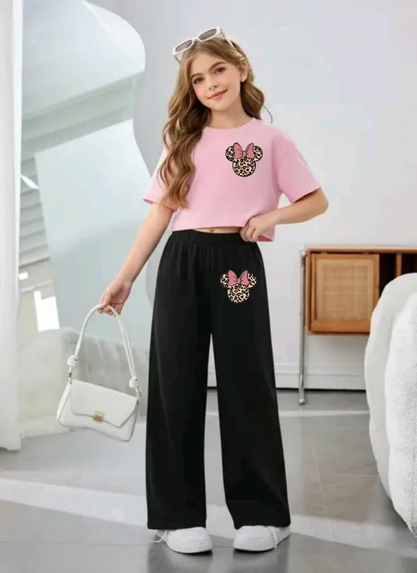 Pink_Printed_T-Shirt_And_Black_Wide-Leg_Pants_Set_for_Girls