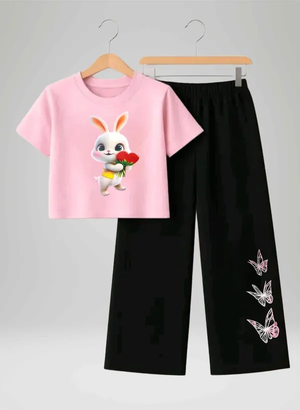 Pink_Printed_T-Shirt_And_Black_Pants_Set_For_Girls