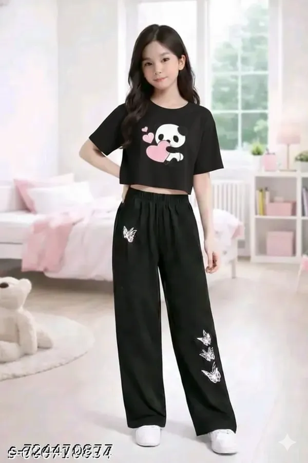 Black_Graphic_Crop_Top_And_Wide_Leg_Pants_Set_For_Girls