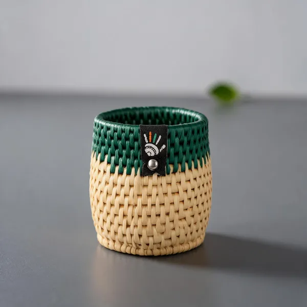 Green_Moonj_Grass_Handcrafted_Pen_Stand