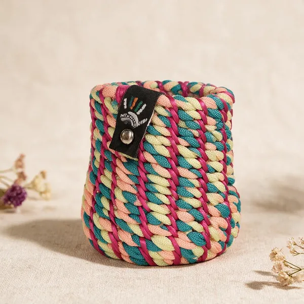 Yarn_Handcrafted_Multicolour_Dahlia_Pen_Stand