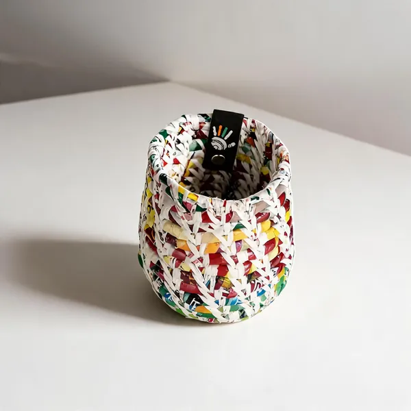 Recycled_Wrapper_Multicolor_Handcrafted_Pen_Stand