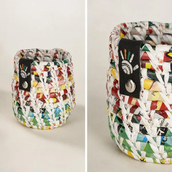 Recycled_Wrapper_Multicolor_Handcrafted_Pen_Stand