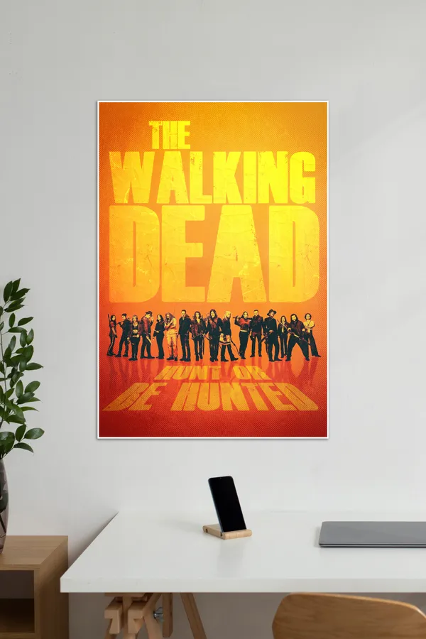 Hunt_Or_Be_Hunted_The_Walking_Dead_02_Series_Poster