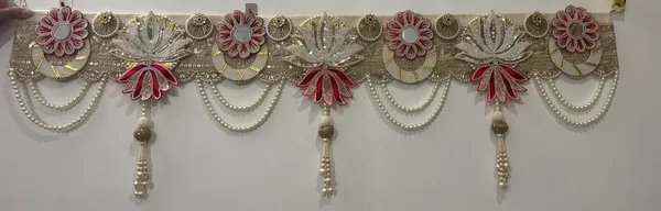 The_Festive_Pearl_Garland_Toran
