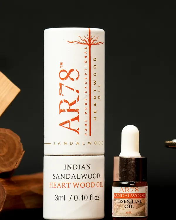 Natural_Sandalwood_Essential_Oil_Pooja_And_Skincare