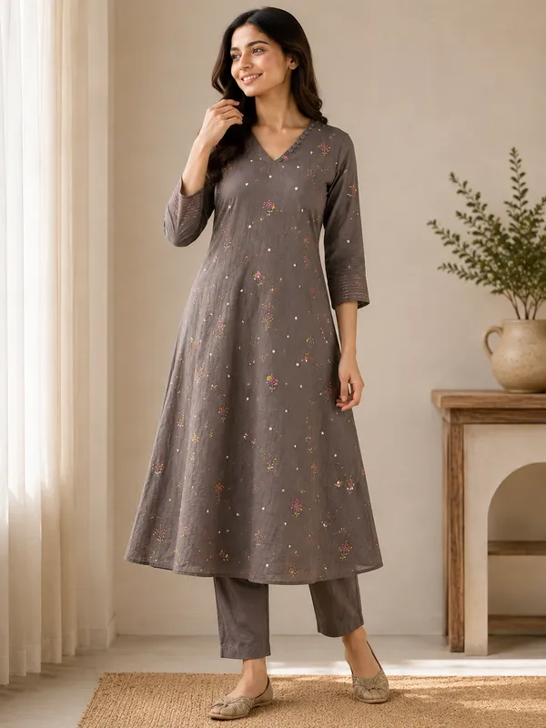 Grey_Mulchanderi_Embroidered_A_Line_3_Piece_Suit_Set
