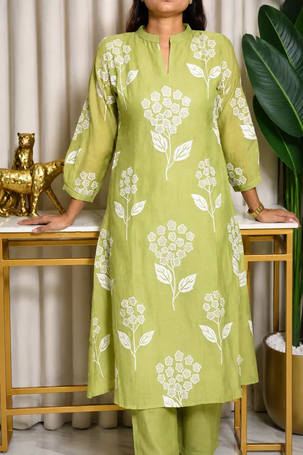 Green_Mulchanderi_Printed_3_Piece_Suit_Set