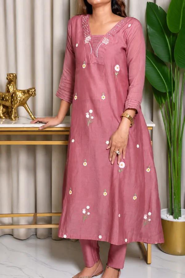 Zohra_Mulchanderi_Embroidered_3_Piece_Suit_Set