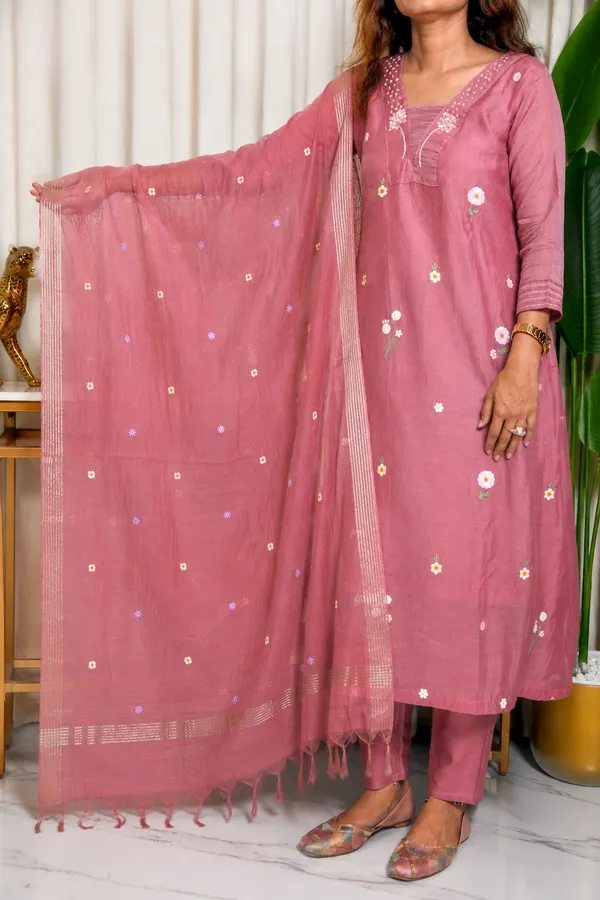Zohra_Mulchanderi_Embroidered_3_Piece_Suit_Set