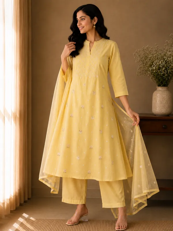 Kesar_Mulchanderi_Embroidered_3_Piece_Suit_Set