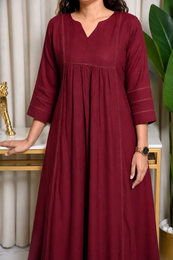 Ruhani_Mahroon_Kota_Doria_Suit_Set