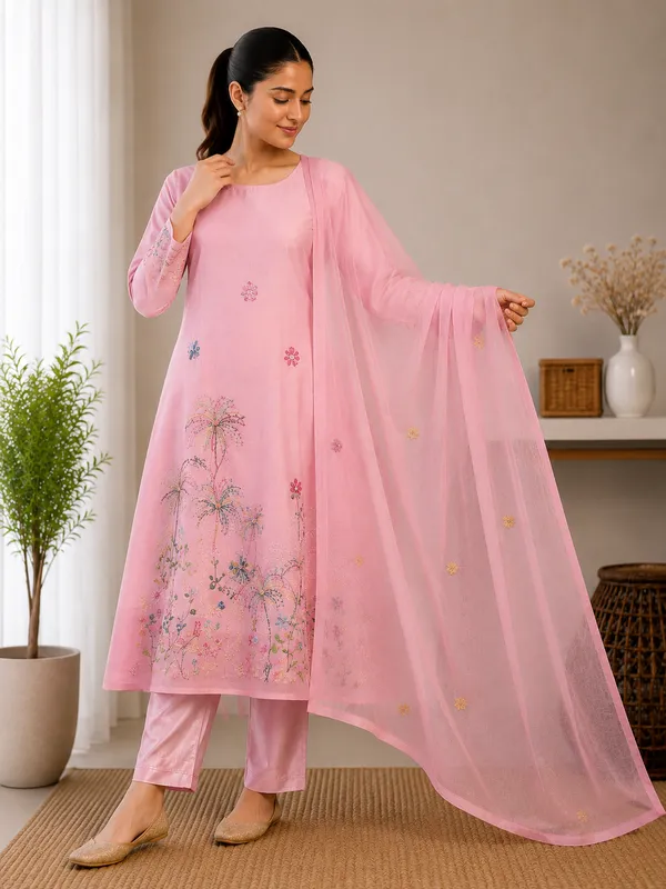 Gulabi_Aabhaar_Pink_Embroidered_Suit_Set_S