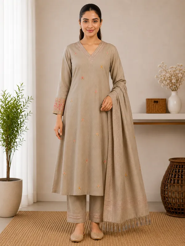 Mehndi_Embroidered_Cotton_Kurta_Set_With_Dupatta
