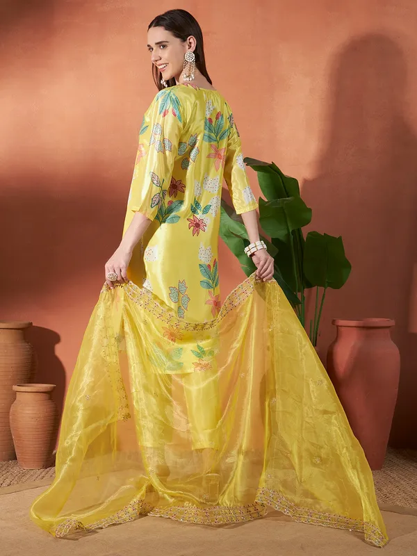 Yellow_Chinon_Silk_Embellished_Suit_Set_for_Women