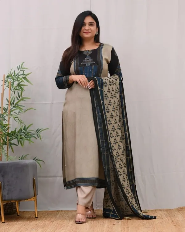 Beige_Linen_Cotton_Printed_Suit_Set_for_Women