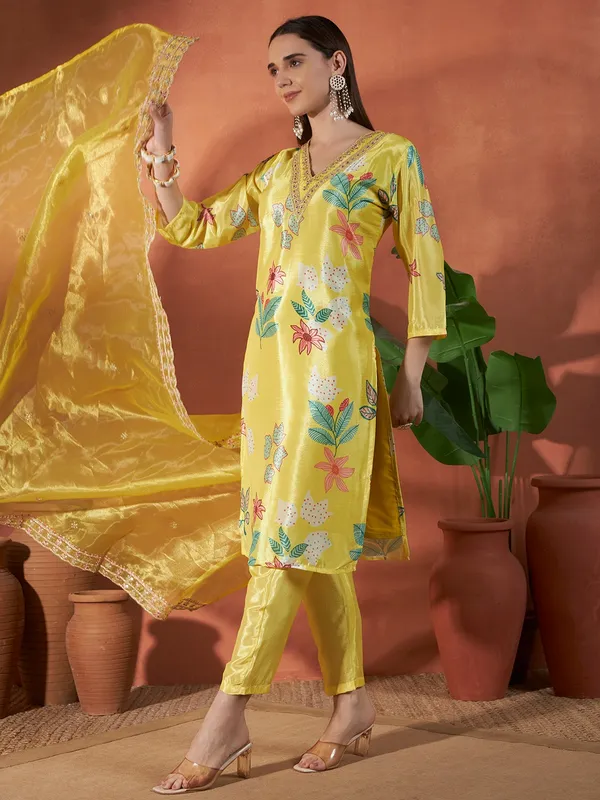 Yellow_Chinon_Silk_Embellished_Suit_Set_for_Women