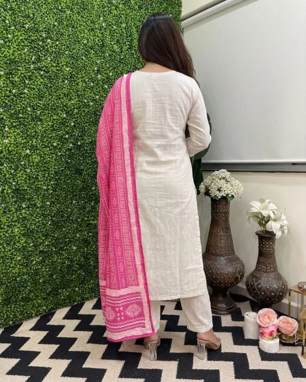 White_Cotton_Embroidered_Kurta_Set_With_Dupatta_for_Women