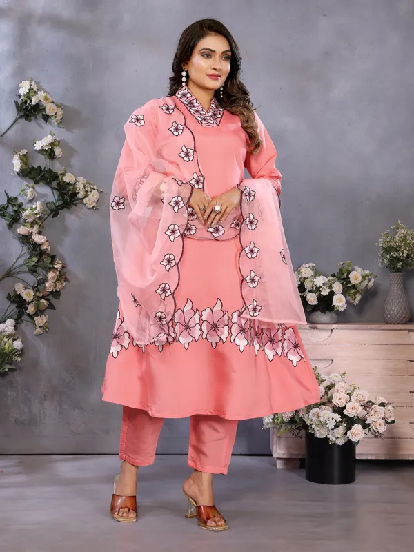Pink_Floral_Straight_Kurta_Set_For_Women