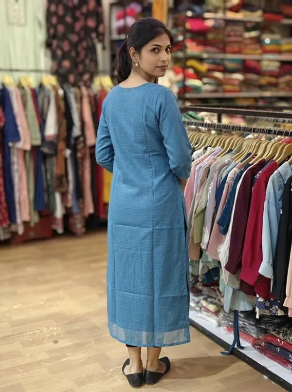 Blue_Textured_Straight_Kurta_For_Women