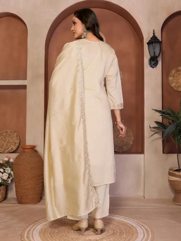 Cream_Mall_Roman_Straight_Kurta_Set_for_Women