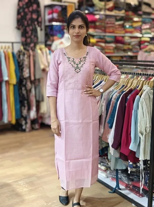 Blue_Textured_Straight_Kurta_For_Women