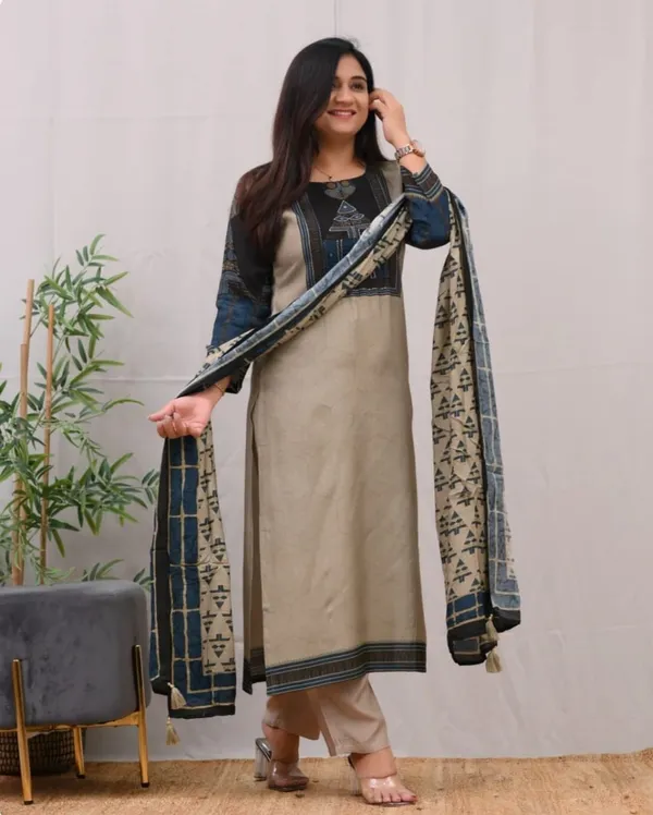 Beige_Linen_Cotton_Printed_Suit_Set_for_Women
