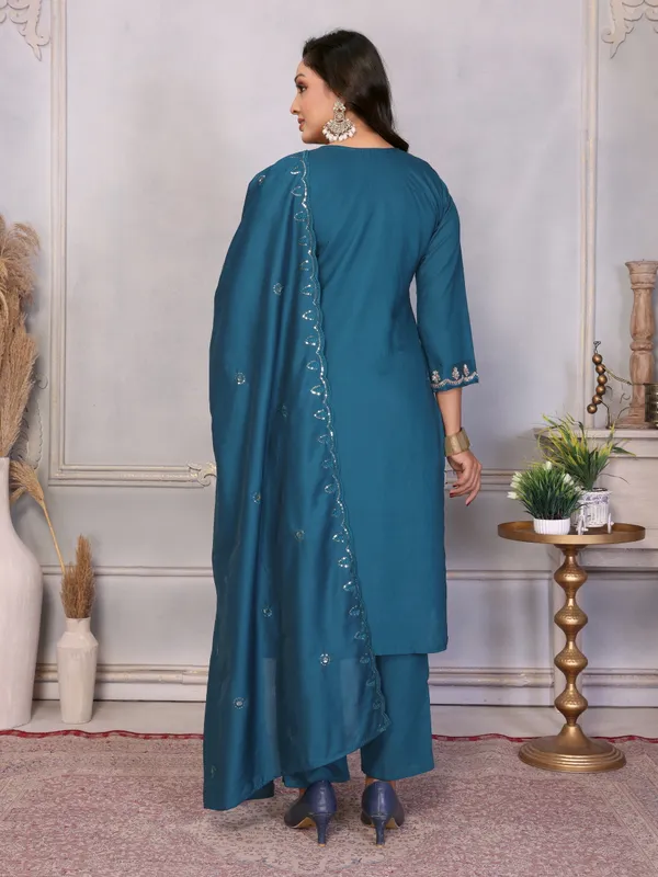 Teal_Mall_Roman_Embroidered_Suit_Set_For_Women