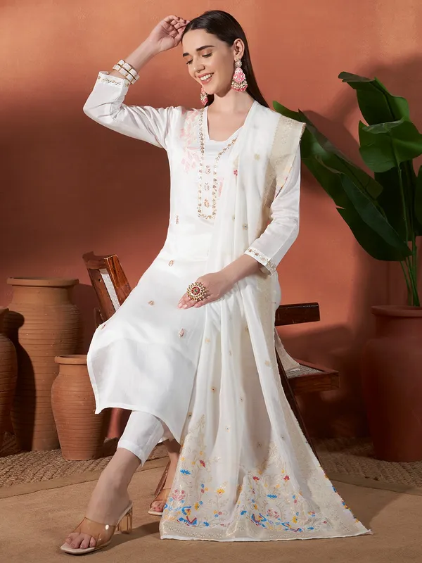 White_Embroidered_Straight_Kurta_Set_for_Women