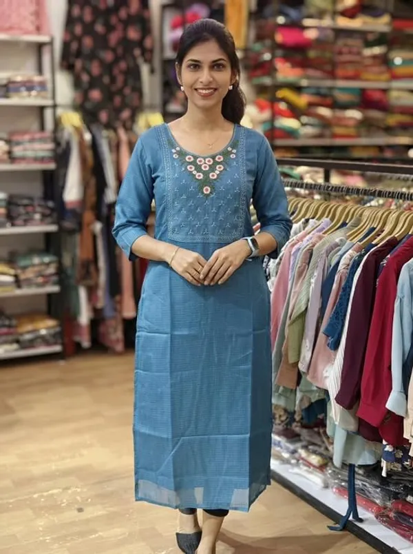 Blue_Textured_Straight_Kurta_For_Women