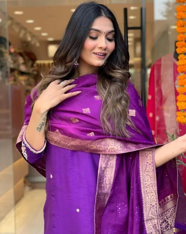 Purple_Embroidered_Kurta_Set_With_Dupatta_For_Women