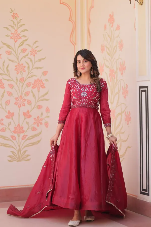 Maroon_Roman_Viscose_Embroidered_Suit_Set_for_Women