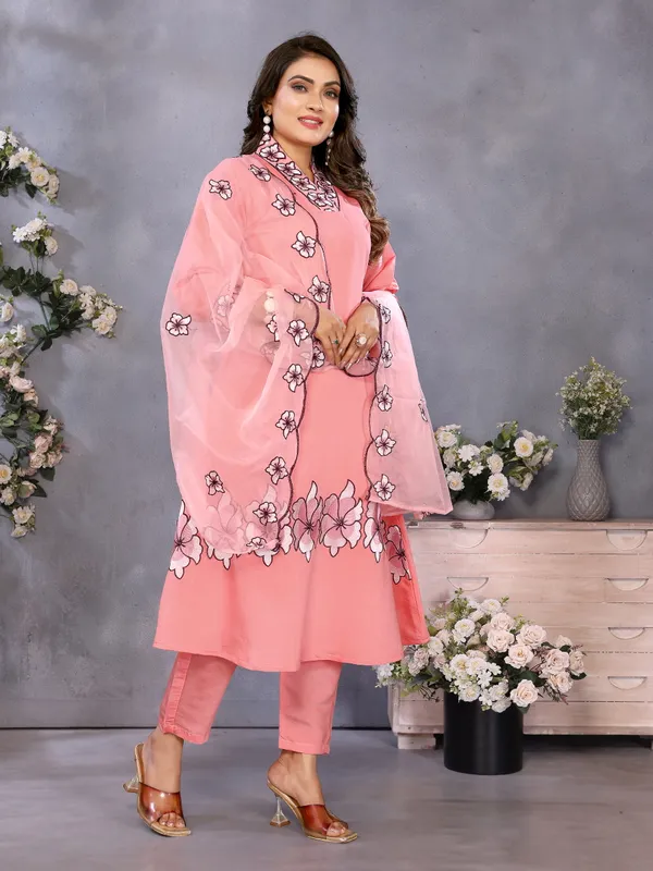 Pink_Floral_Straight_Kurta_Set_For_Women