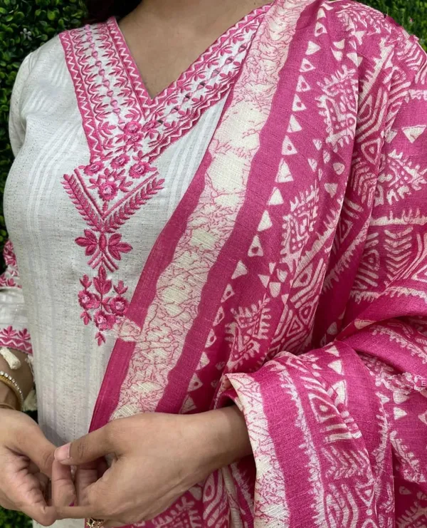 White_Cotton_Embroidered_Kurta_Set_With_Dupatta_for_Women