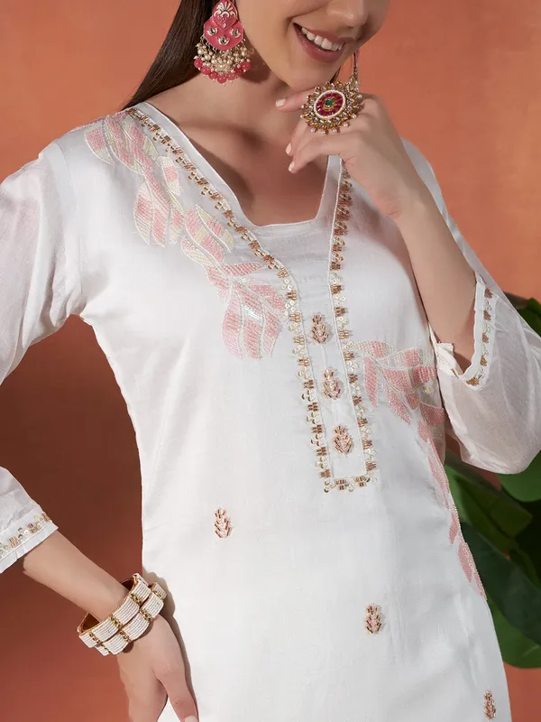White_Embroidered_Straight_Kurta_Set_for_Women