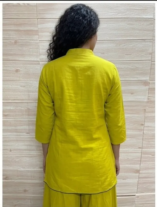 Yellow_Printed_Straight_Kurta_Set_For_Women