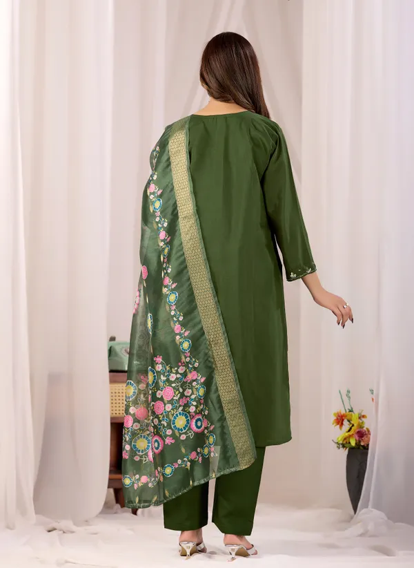 Green_Cotton_Embroidered_Kurta_Set_for_Women