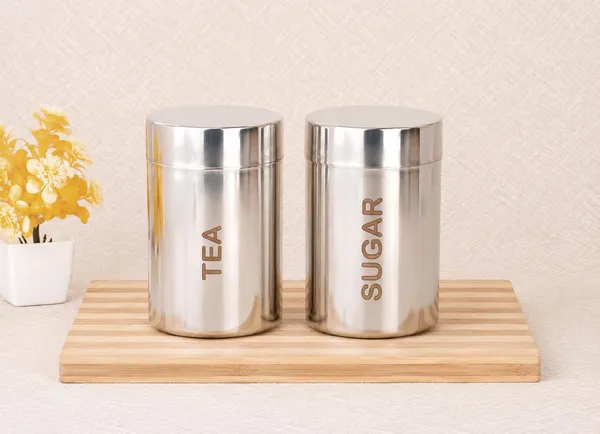 Stainless_Steel_Kitchen_Storage_Container_With_Spoon