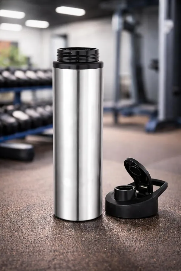 Stainless_Steel_Water_Bottle_With_Flip_Top_Lid