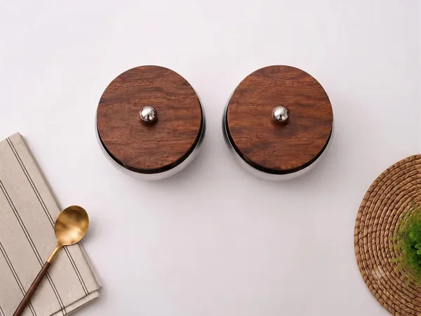 Stainless_Steel_Serving_Bowl_With_Wooden_Lid