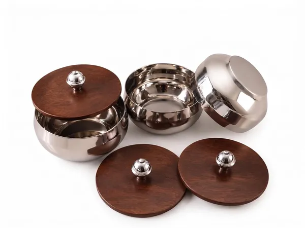 Stainless_Steel_Serving_Bowl_With_Wooden_Lid