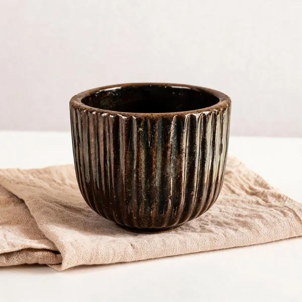Ceramic_Home_Decor_Ribbed_Brown_Planter