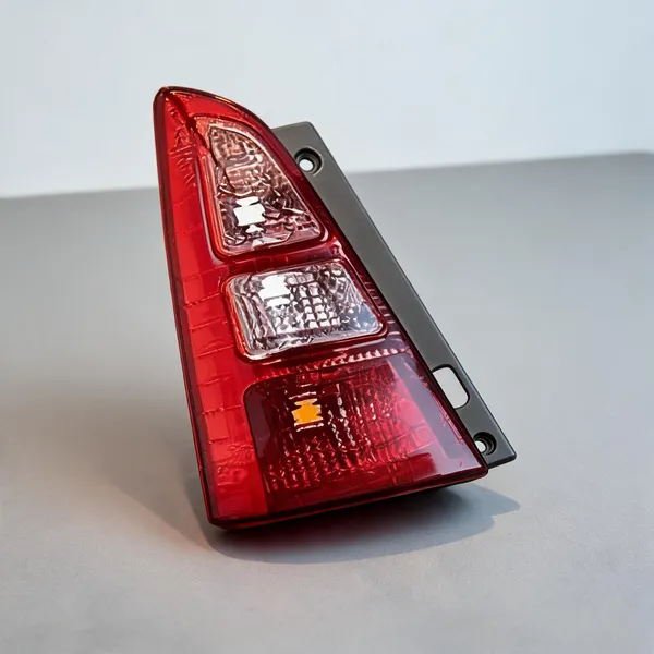 KK_PRODUCT_Tail_Light_suitable_for_Toyota_Innova_()