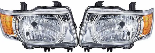 Headlight_suitable_for_Chevrolet_Tavera