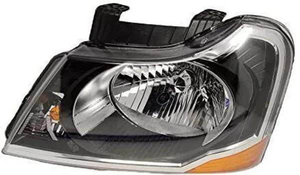 Headlight_suitable_for_Mahindra_Xylo_()